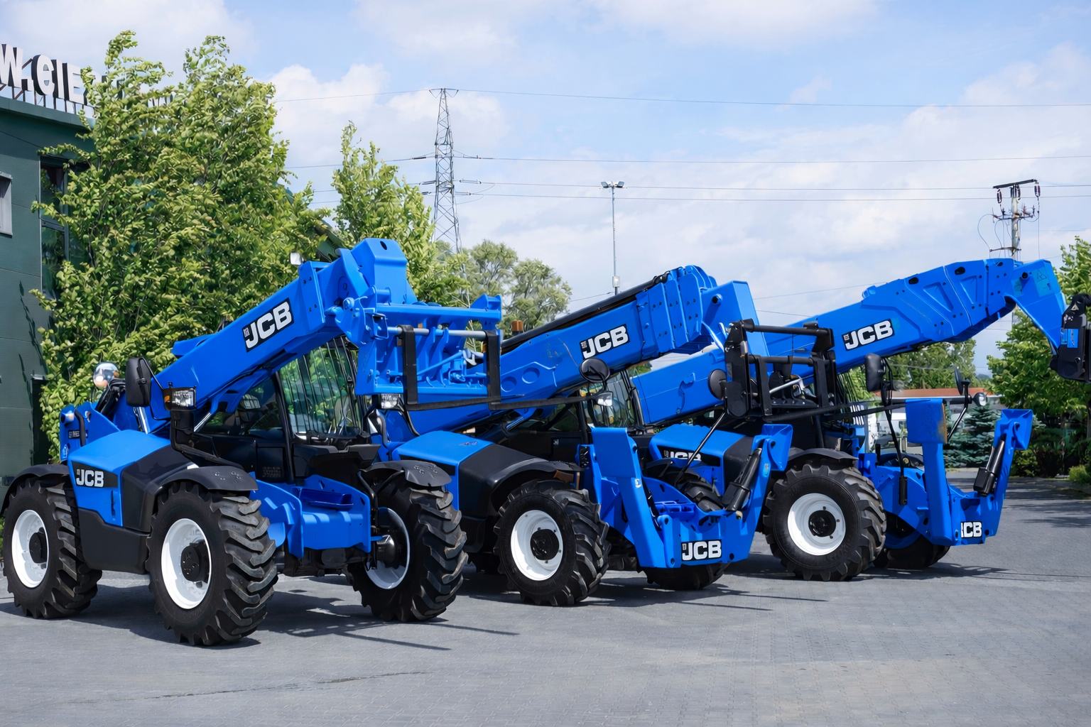 JCB 540-170 Telehandler Rental UAE